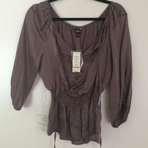 Brand new beautiful 3/4 sleeve bebe top - XS